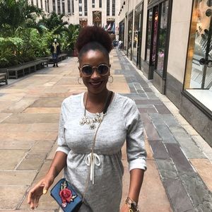H&M Maternity Dresses - H&M Maternity Sweatshirt mini dress 🧚🏾♂️Cute!! H&M Maternity Dresses - H&M Maternity Sweatshirt mini dress 🧚🏾♂️Cute!!